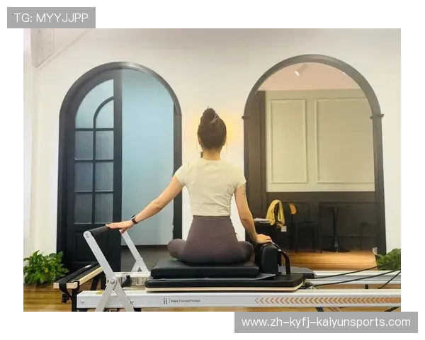 飞鸟器械助力背肌训练,塑造完美背部线条 飞鸟器械助力背肌训练,塑造完美背部线条